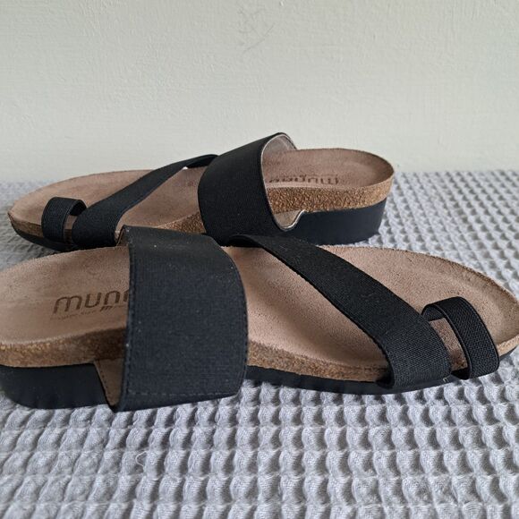 Munro Aries Slide Sandals with Toe Strap Womens 5 Slip on Leather Comfort Shoes - Picture 9 of 15